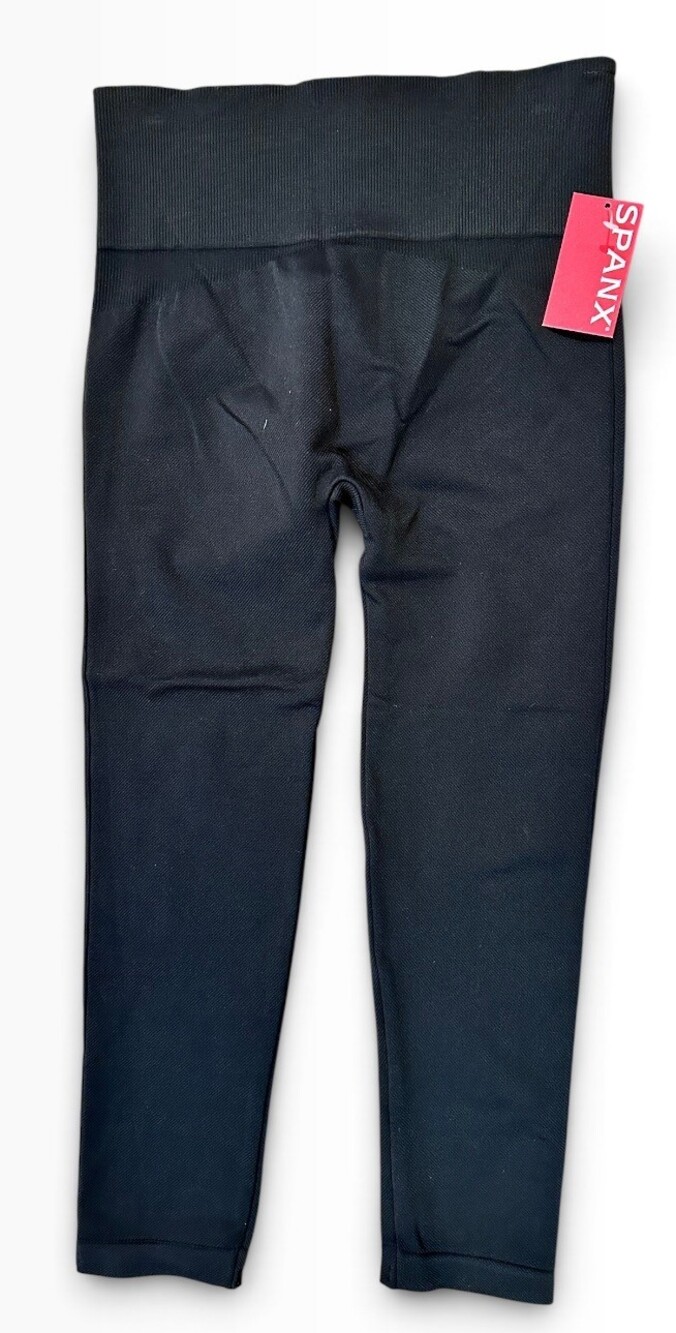 Size Medium - Spanx Textured Leggings